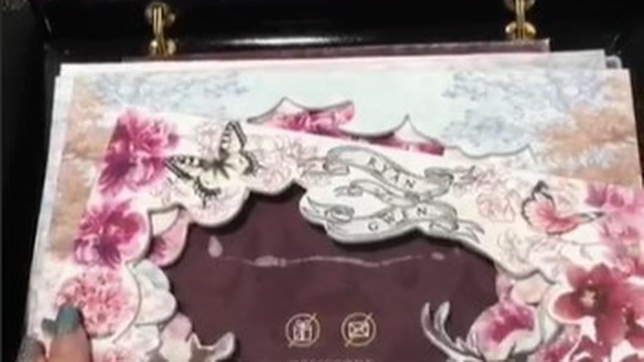 Kartu Estetik Super Keren