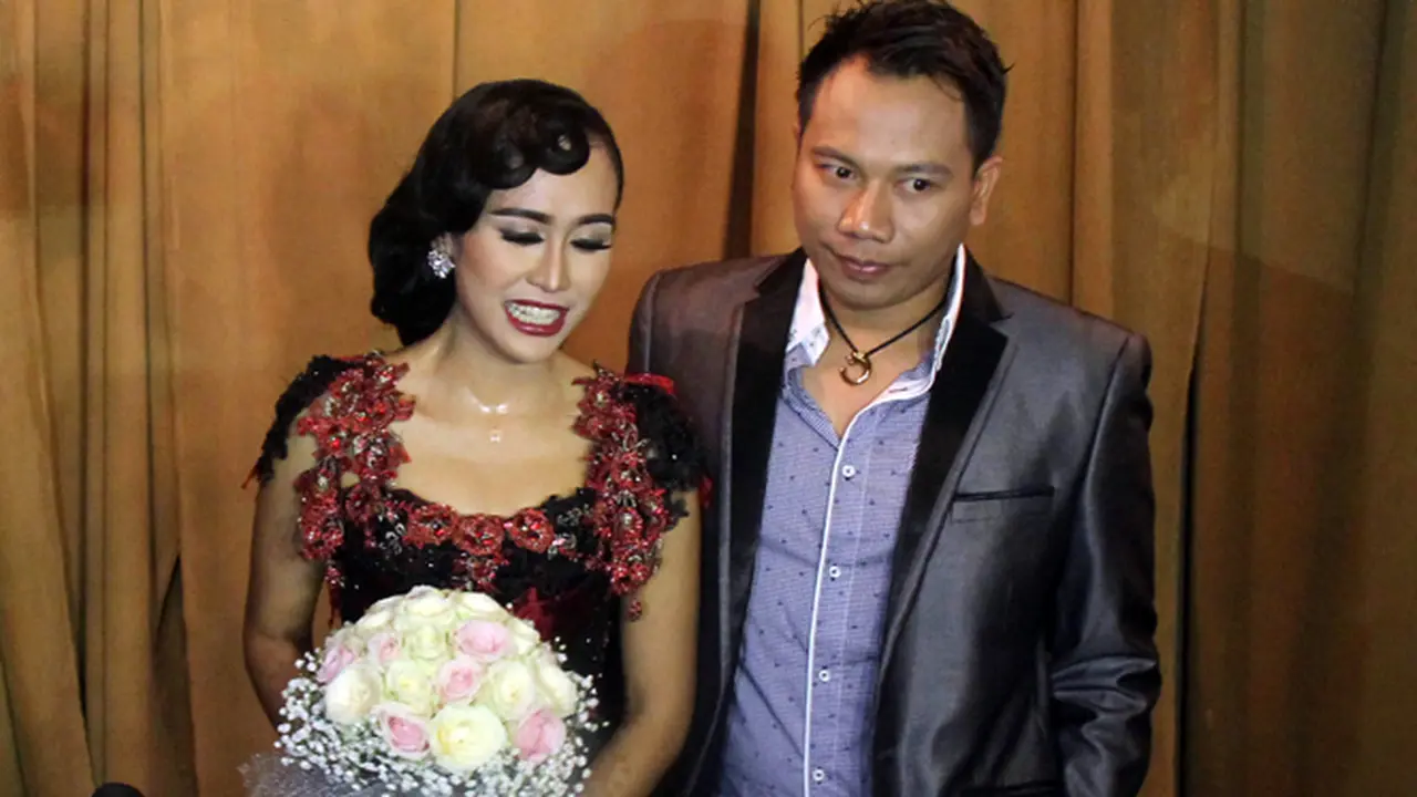  Putus dari Zaskia Gotik, Vicky Prasetyo Bakal Nikahi Penyanyi In