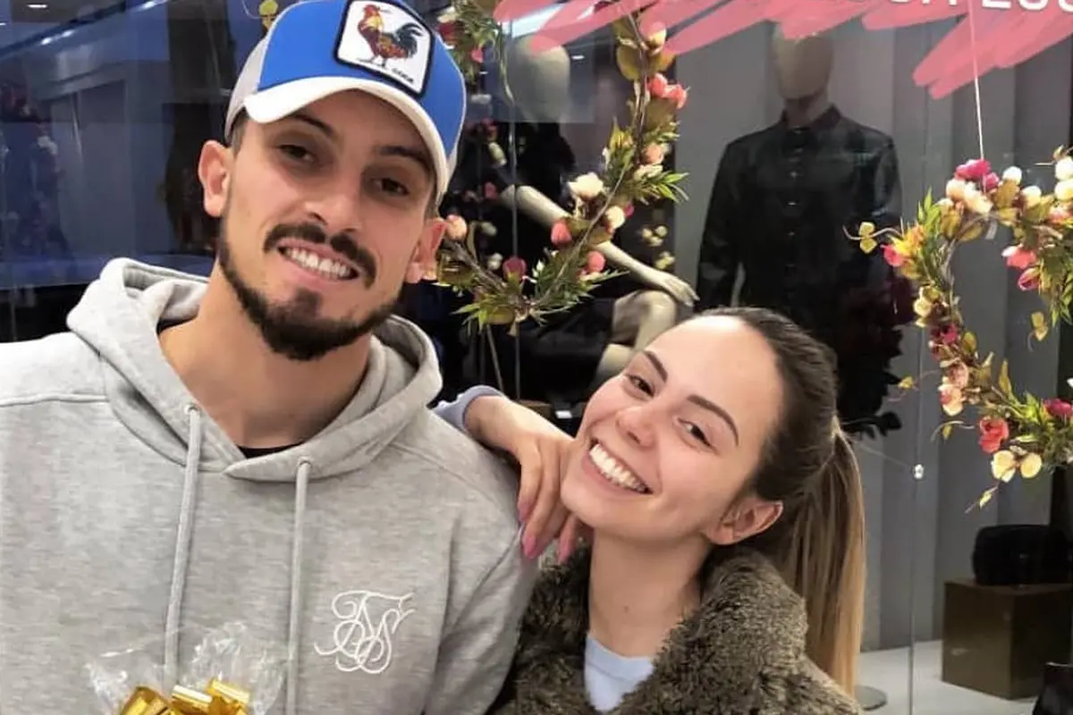 Priscila Minuzzo - Alex Telles - Manchester United