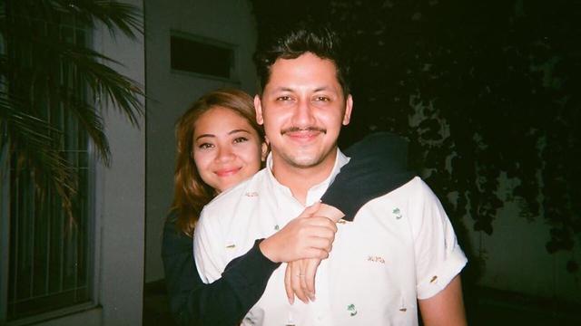 6 Momen Manis Keenan Pearce dan Istri yang Hamil Anak Kedua