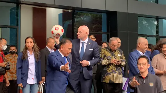 PSSI Bertemu Presiden FIFA