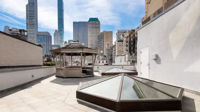 Bekas Rumah Mewah Mendiang Gianni Versace di New York Dijual Seharga Rp1 Triliun