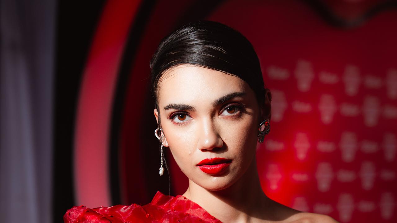 Haico Vand der Veken bintangi series Theo & Ruza