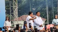 Calon Presiden nomor urut dua, Prabowo Subianto dan Erick Thohir menghadiri acara Dua Roda Menuju Indonesia Maju bersama 7.000 OjolET di Lapangan Banteng, Jakarta, Jumat (19/1/2024) (Istimewa)