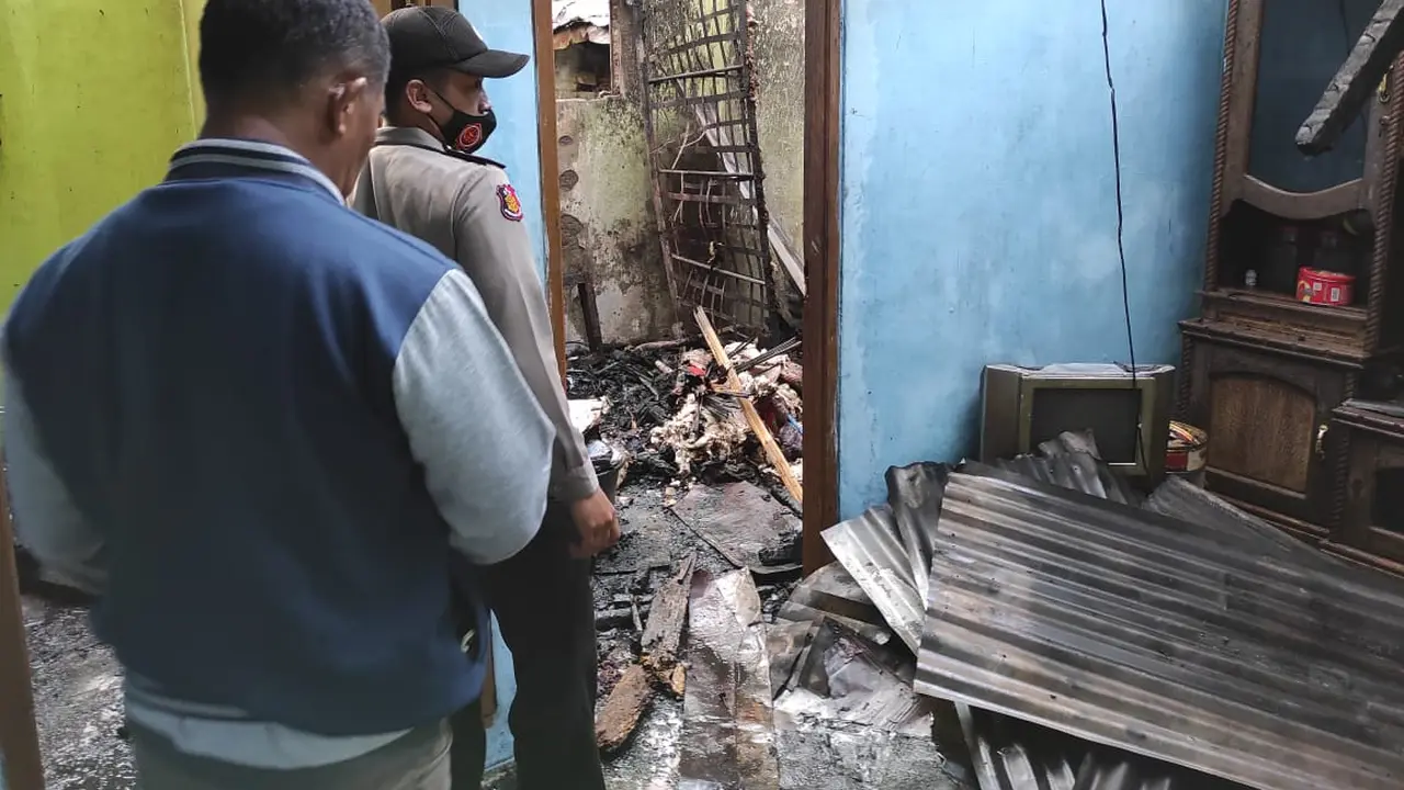 Pertikaian kakak beradik berbuntut pembakaran rumah di Pemalang. (Foto: Liputan6.com/Polres Pemalang)