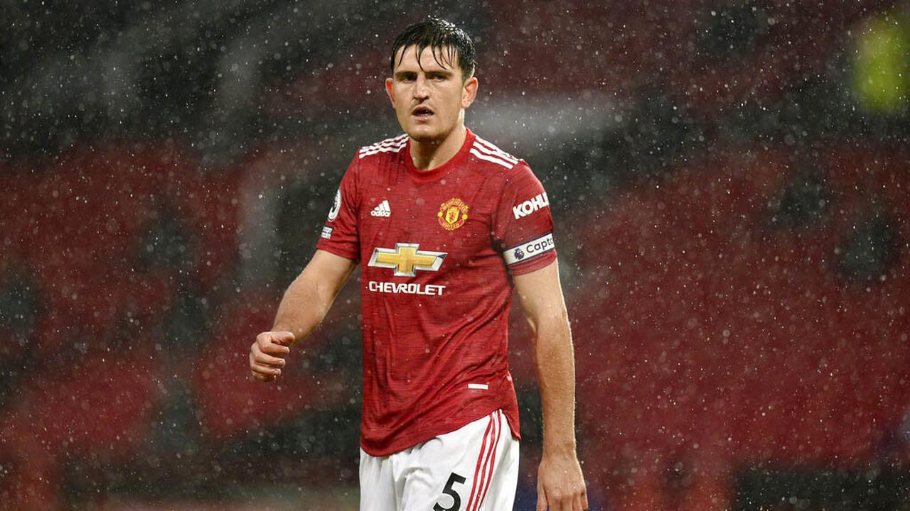 Edouard Mendy Bersinar, Chelsea Tahan Manchester United di Old Trafford