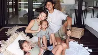 Jennifer Bachdim dan keluarga (Instagram/jenniferbachdim)