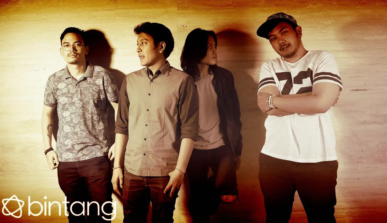 Dimas Anggara, Satrio Heroji, Andra Ranandra dan Tosan Iqbal rupanya telah memiliki target untuk meluncurkan album. Mereka menaruh target pada tahun depan dengan mengeluarkan album bertajuk ‘Barris, self-titled’. (Andy Masela/Bintang.com)