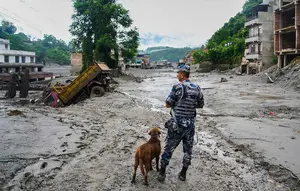 Pencarian Korban Banjir Nepal Berlanjut di Tengah Kerusakan Infrastruktur