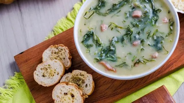 Sup caldo verde kuliner khas Makau