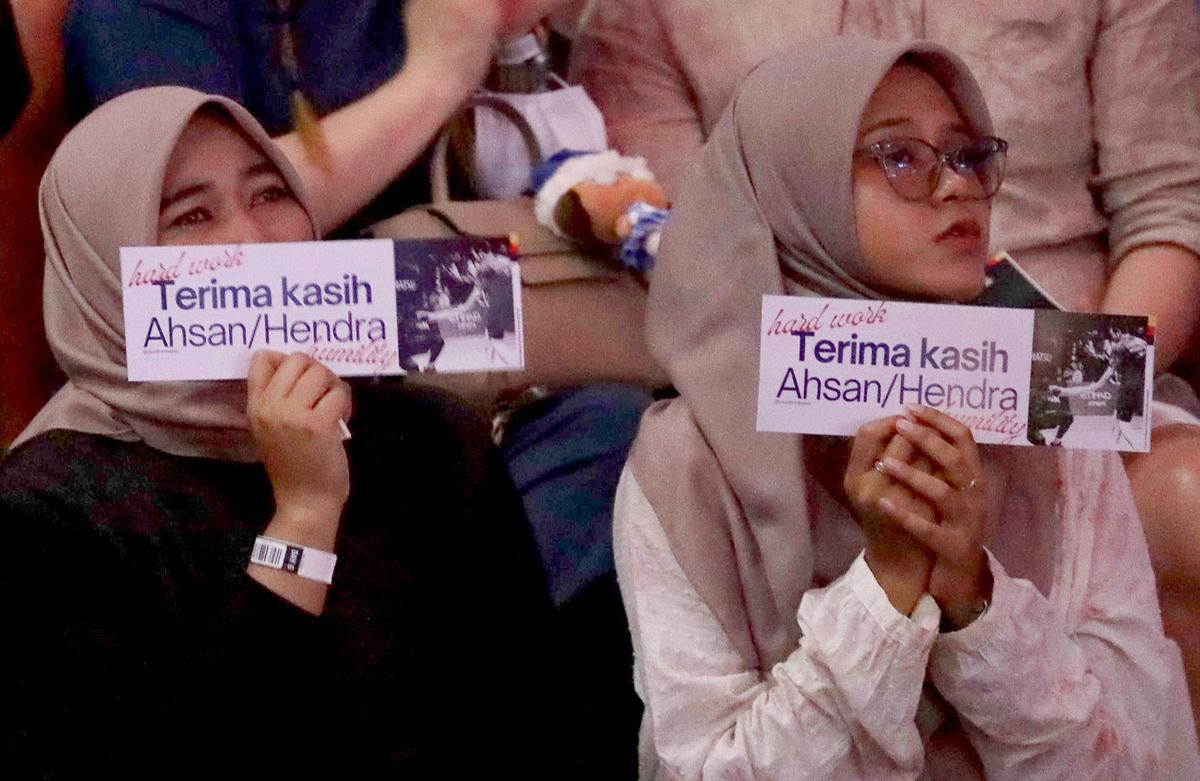 Tribute to The Daddies kepada  Mohammad Ahsan/Hendra Setiawan