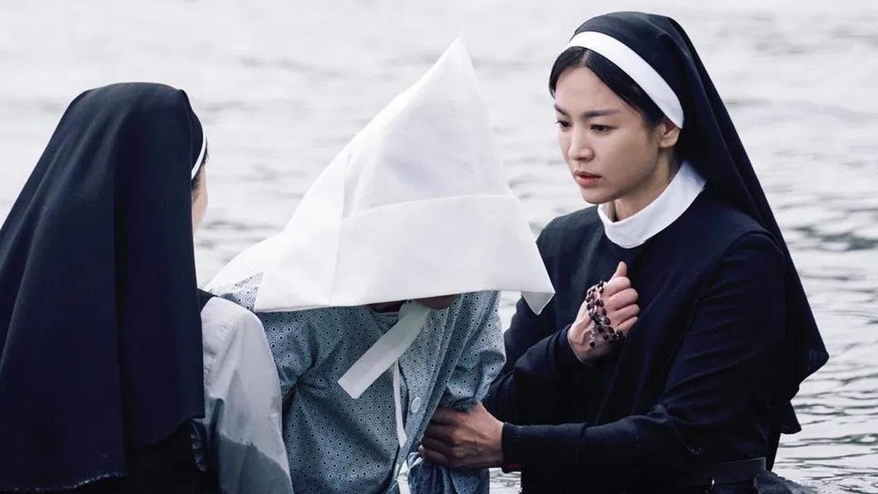 Film Dark Nuns yang Dibintangi Song Hye Kyo Cetak Presale Tertinggi untuk Liburan Seollal 2025 dan Bakal Tayang di Indonesia