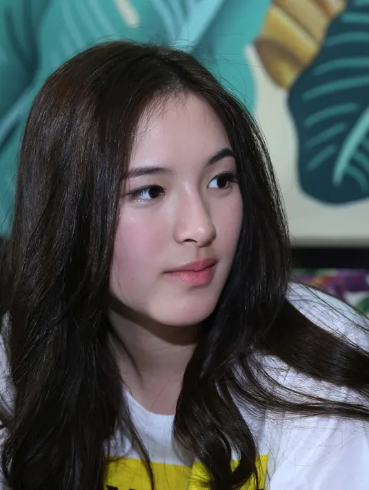 –  May Who' merupakan salah satu film yang disutradarai oleh Chayanop ‘Moo’ Boonprakob, yang juga mengarahkan film mega-hits di tahun 2011, SuckSeed.  (Nurwahyunan/Bintang.com)