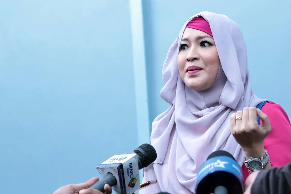 [Bintang] Okie Agustina