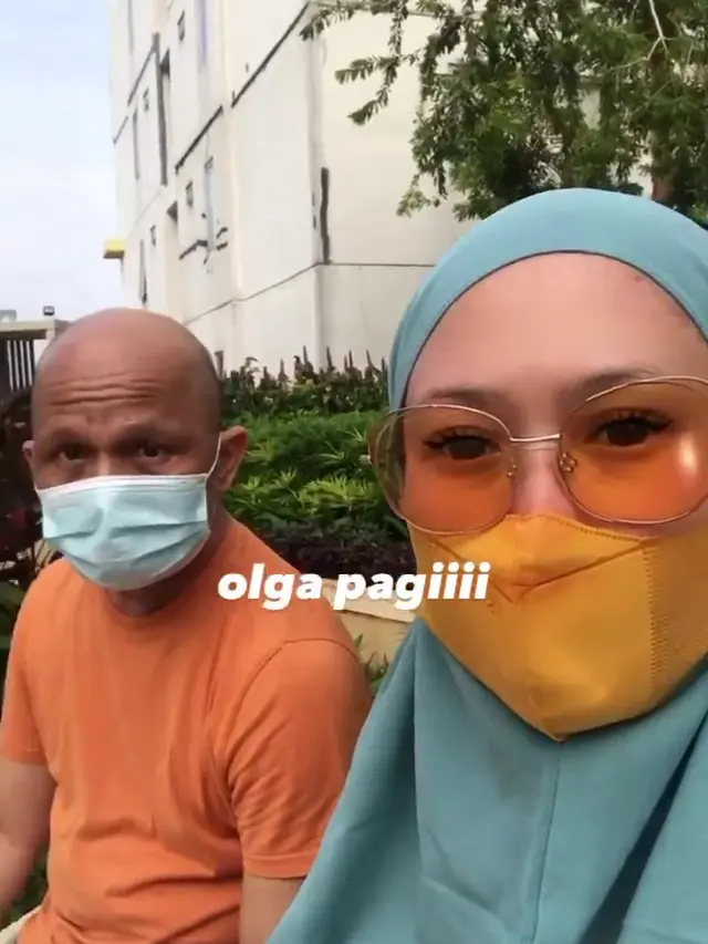 6 Potret Harry Pantja dan Istri, Setia Mendampingi Selama Perawatan Stroke