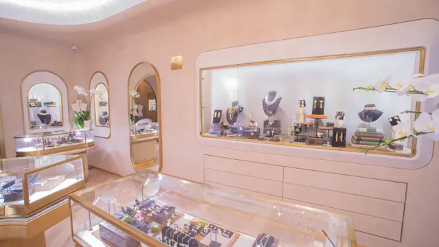 Tulola Plaza Indonesia