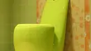 Toilet berbentuk pipa rokok berwarna hijau ini sangat ceria dan pasti akan disukai banyak anak kecil. (theapricity.com)