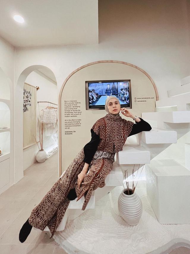 Setelan  Semi Formal