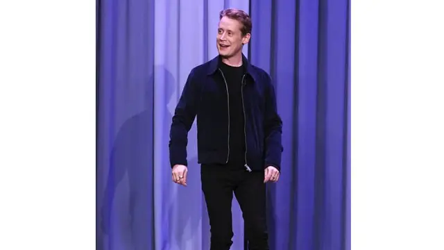 Meski akan menginjak kepala empat, Culkin tumbuh menjadi pria yang tampan.