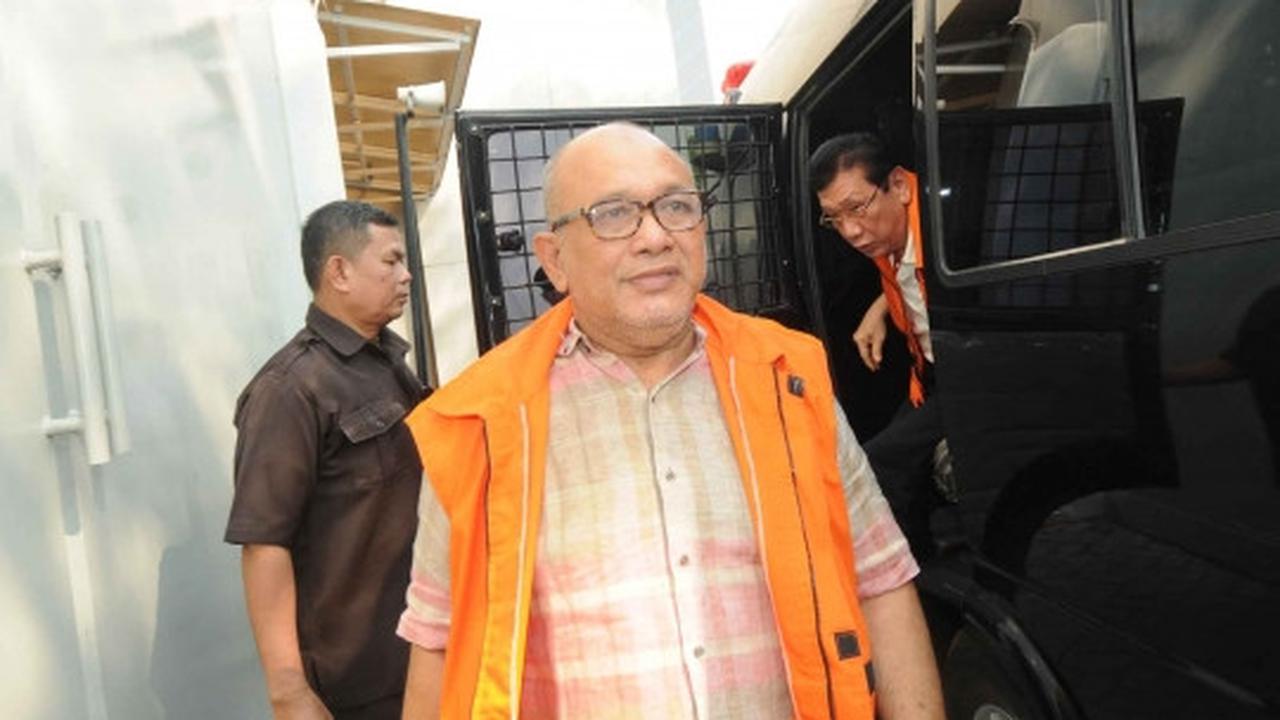 Jalani pemeriksaan di KPK, Mulya satu mobil tahanan dengan Willy