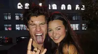 Kebahagiaan di hari ulang tahun Aaliyah Mendes ini tampak lengkap dengan kehadiran kakak tersayang, Shawn Mendes. (Liputan6.com/IG/@aaliyahmende.s)