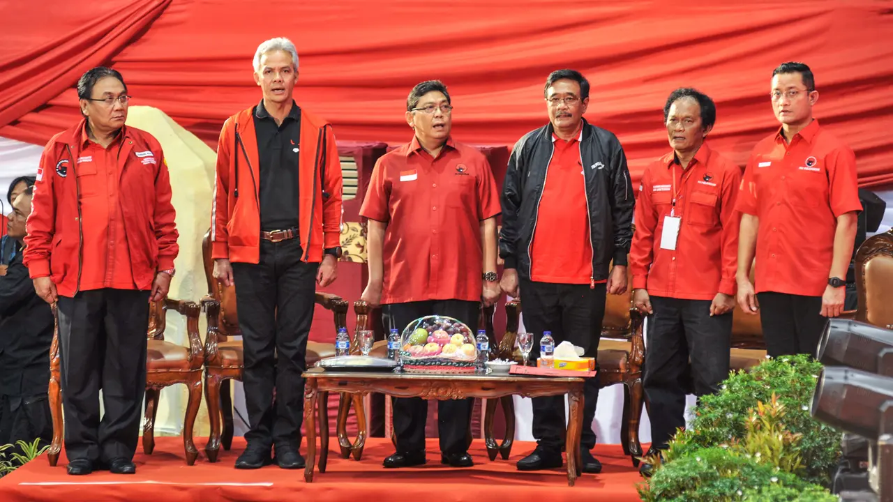 Ketua DPP PDI Perjuangan (PDIP) Djarot Saiful Hidayat enggan membocorkan partai politik (parpol) mana yang akan bergabung untuk mengusung bakal calon presiden atau capres Ganjar Pranowo.