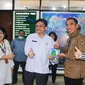 Direktur Pemasaran Pariwisata Nusantara Kemenparekraf, Dwi Marhen Yono bertemu Direktur Utama RSUD Dr Pirngadi Medan, Syamsul Arifin Nasution SpOG saat berkunjung ke rumah sakit tersebut, Rabu (12/10/2022). (Ist)