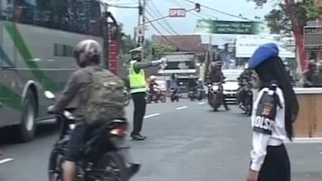 Jalan Lingkar Gentong Tasikmalaya Dipadati Pemudik