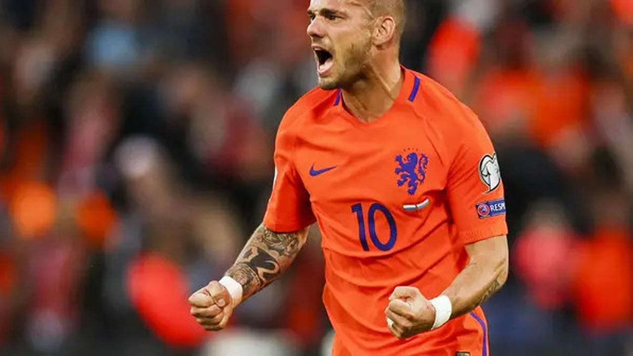 Kata Wesley Sneijder saat Bicara Peran Patrick Kluivert dan Alex Pastoor di Timnas Indonesia