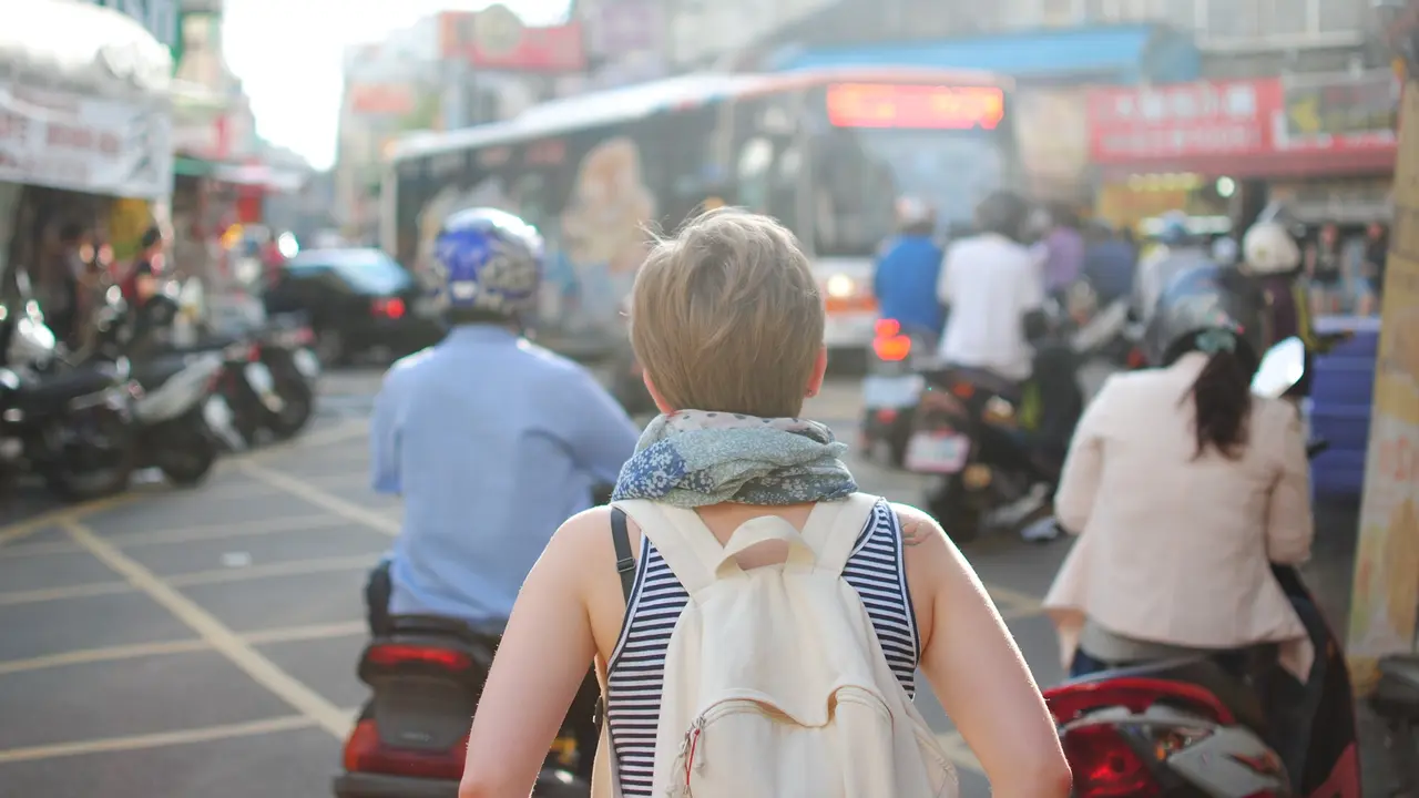 [Bintang] Editor Says: Melawan Diri Sendiri Saat Traveling
