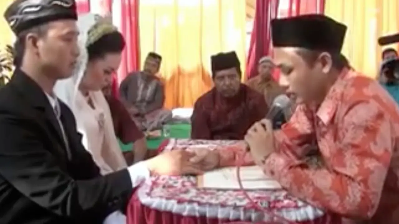 Mempelai Pria (Foto: Youtube- Tentang Indonesia)