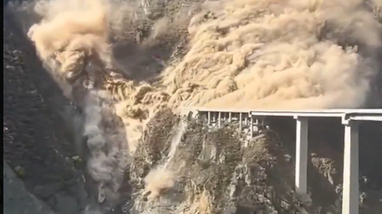 Hongqi Bridge Collapse in China: No Casualties Due to Early Response