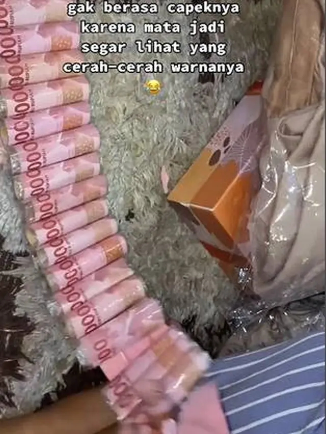 Ulang Tahun Dapat Kejutan Moneycake Rp 200 Juta, Momen Bongkar Uangnya Ini Viral