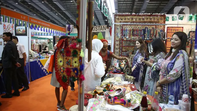Bazar Amal Women International Club ke-52