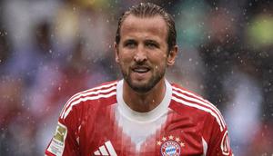 Harry Kane mengenakan jersey baru Bayern Munchen. (X/Bayern Munchen)