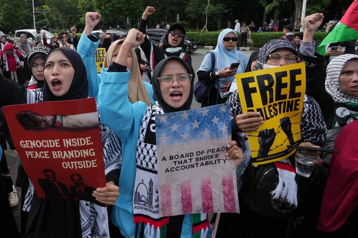 FOTO: Ratusan Massa Gelar Aksi Solidaritas Palestina Sambut Ramadhan 1447 H