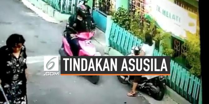 VIDEO: Pelecehan Seksual Pemotor di Gang Sepi Terekam CCTV