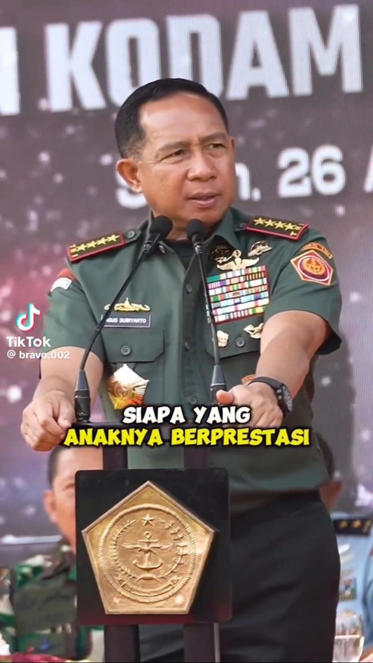Viral, Panglima TNI Jendral Agus Subiyanto Beri Hadiah Umroh untuk Prajurit yang Anaknya Berprestasi dan Akan Pensiun