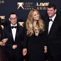 Hubungan asmara Mariah Carey dan kekasih, James Packer telah berlangsung selama lima bulan. Meski belum terbilang lama namun kini Mariah Carey dikabarkan telah tinggal satu atap dengan sang kekasih. (AFP/Bintang.com)