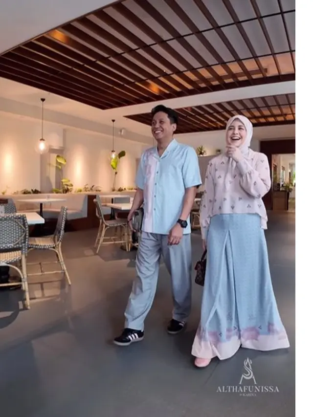 6 Potret Risty Tagor dan Sosok Pria Disebut Suami Keempat, Kerap Tampil Bersama