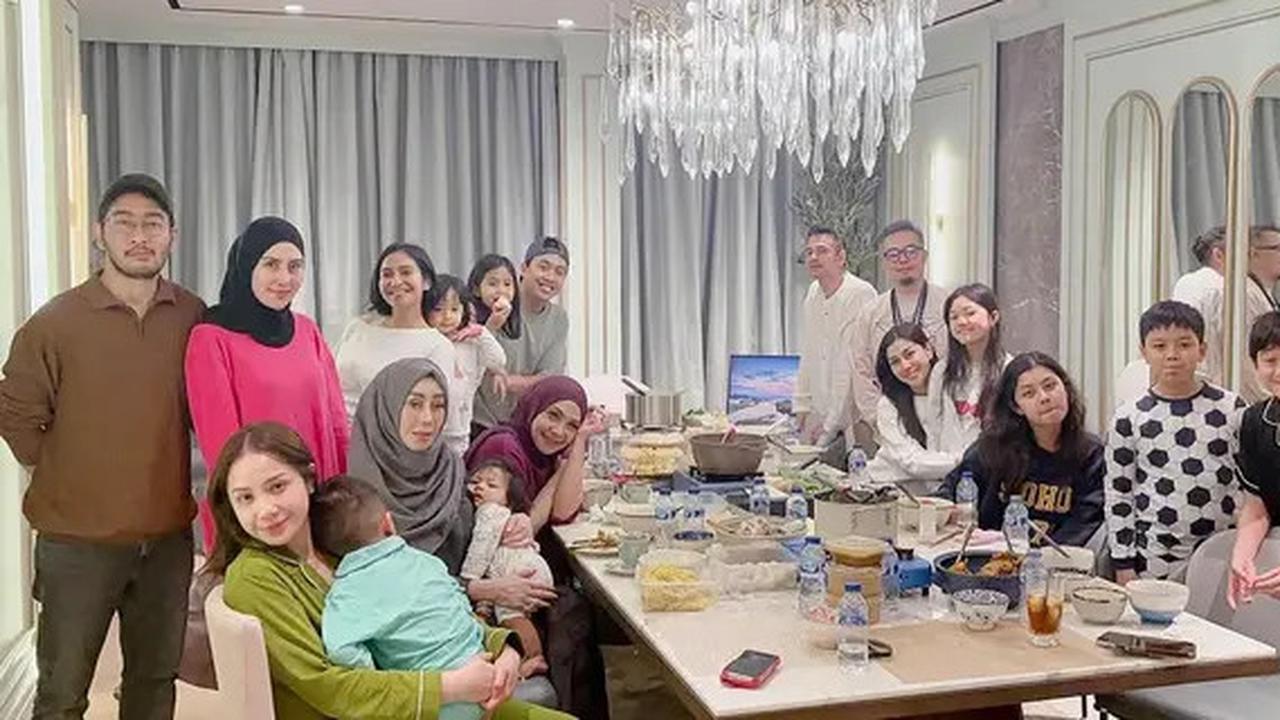 6 Potret Raffi Ahmad dan Nagita Slavina Safari Sahur dan Buka Puasa Bareng Rekan Selebritis, Hangat dan Penuh Kekeluargaan