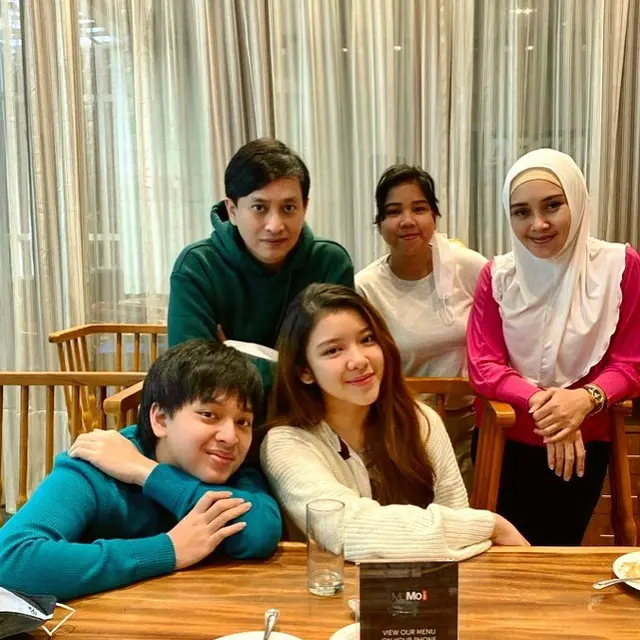 Duet Bareng, Ini 6 Potret Kedekatan Tiara Andini dan Arsy Widianto