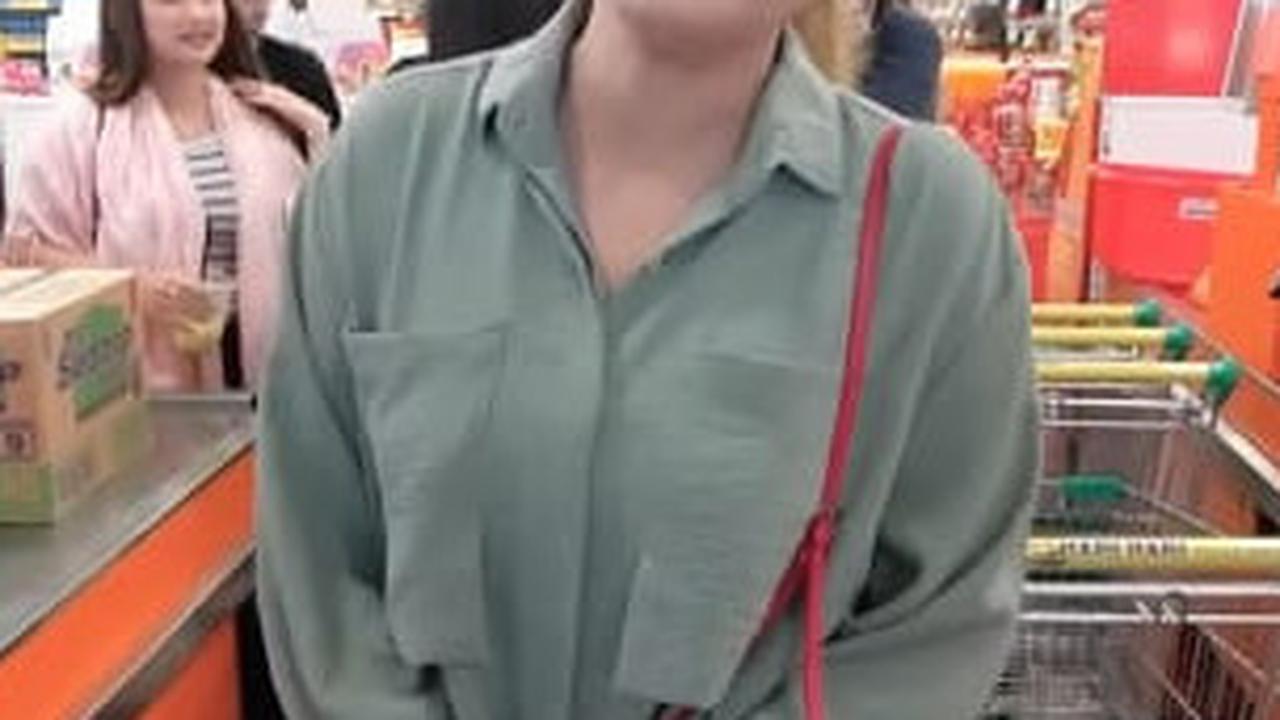Potret Ashanty Ngeborong saat Belanja di Supermarket Untuk Nenek Viral 'A Kasihan A