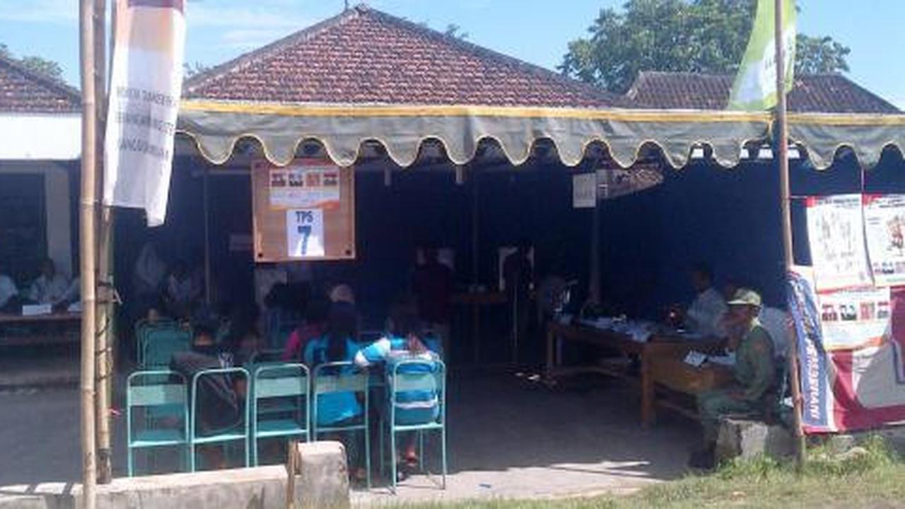 Adik Anas Urbaningrum bertarung di Pilkada Tulungagung hari ini