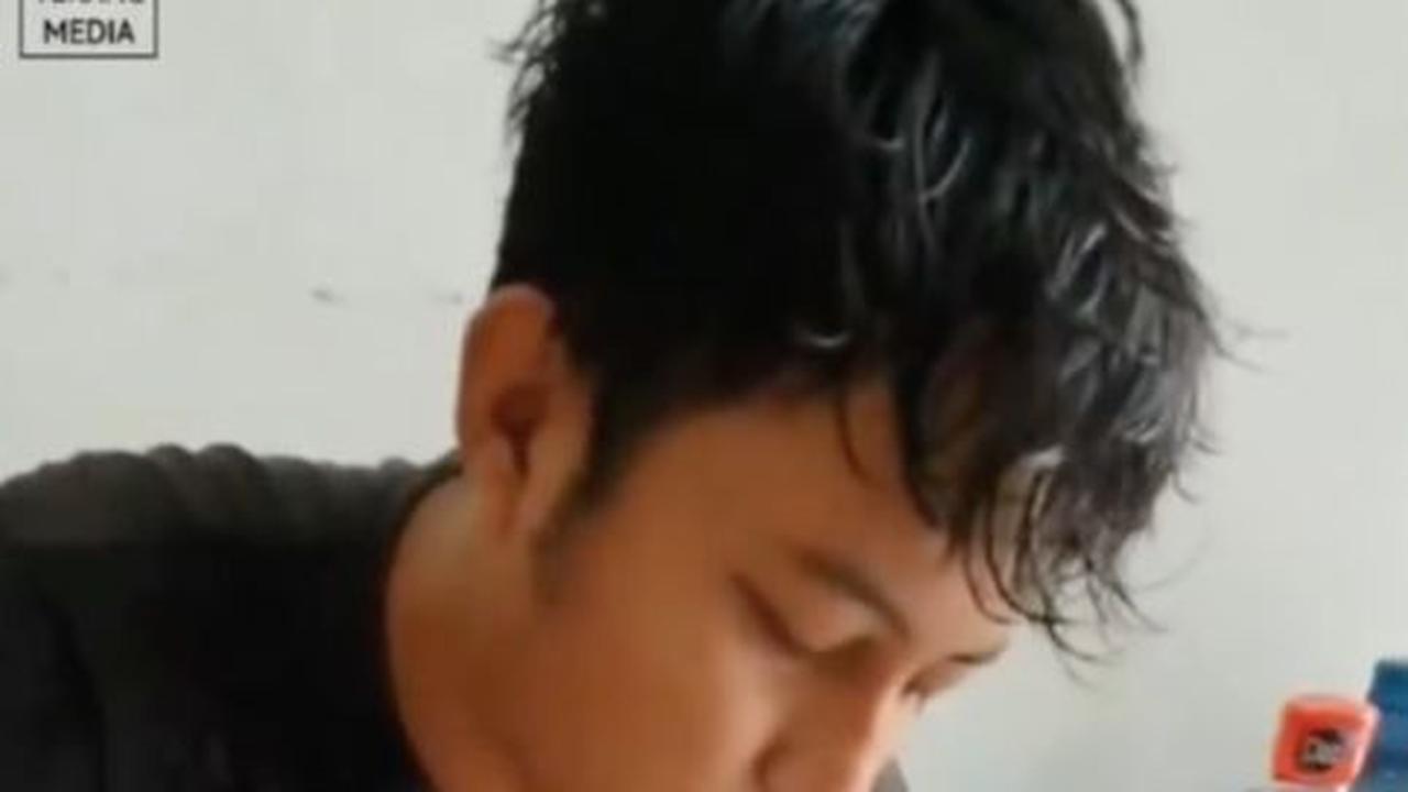 Istri Candai Suami saat Makan<br>