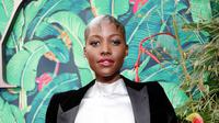 Lupita Nyong'o kenakan breastplate yang dibuat berdasarkan badannya sendiri. (Dok. Twitter/itgirlenergy)