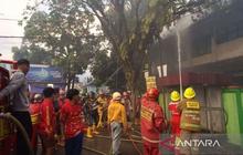 Kebakaran SMPN 2 Samarinda Hanguskan Delapan Ruang Kelas, Diduga Korsleting Listrik