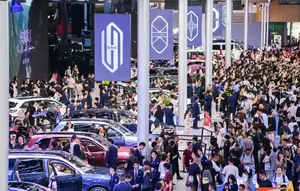 Penjualan Mobil di China Terjun Bebas