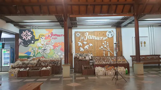 Perjalanan Ratidjo Harjo Merintis Resto Jejamuran, Bukti Sukses Tak Mengenal Usia