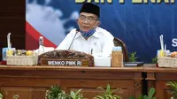 Menko PMK Muhadjir Effendy dalam rapat koordinasi bersama para rektor universitas di Jawa Timur melalui virtual, Minggu (5/7/2020). (Dok Badan Nasional Penanggulangan Bencana/BNPB)